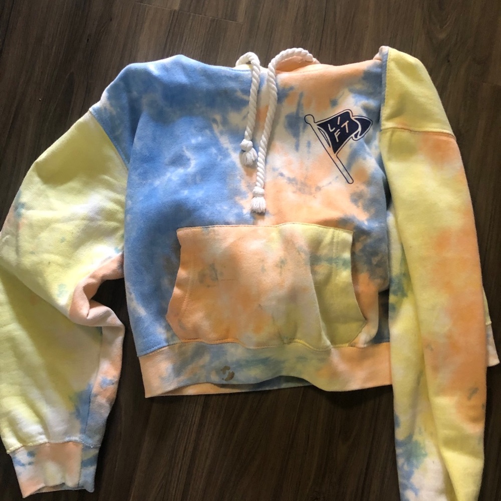 Lifting culture crop tie dye hoodie